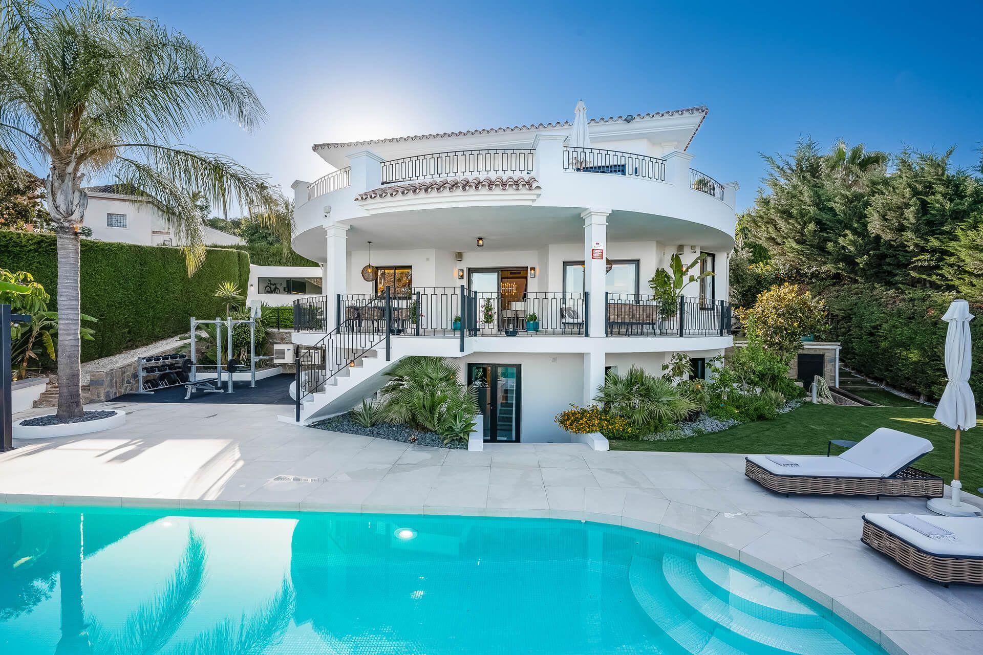 5 bedroom house / villa for sale in Benahavis, Costa del Sol