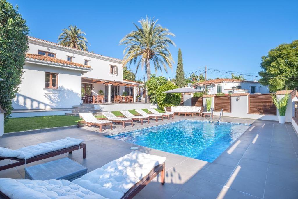 4 bedroom house / villa for sale in Marbella, Costa del Sol