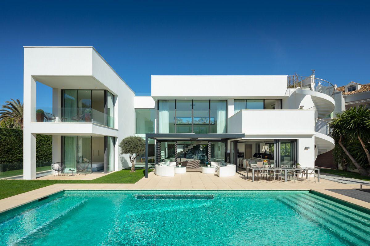 7 bedroom house / villa for sale in Marbella, Costa del Sol