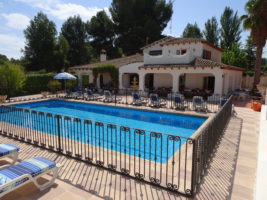 Country Property for sale in Castalla