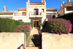 Townhouse for sale in Algorfa