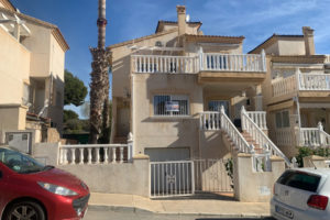 Detached Villa for sale in Villamartin