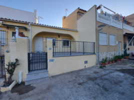 Bungalow for sale in La Marina
