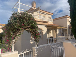 Detached Villa for sale in Algorfa