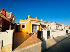 Detached Villa for sale in Los Montesinos