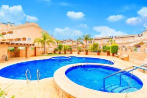 Apartment for sale in Villamartin Apartment for sale in Villamartin
