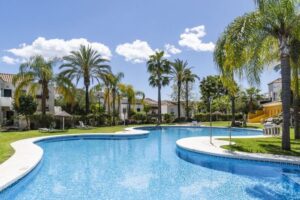 Apartment for sale, in Nueva Andalucia Apartment for sale, in Nueva Andalucia