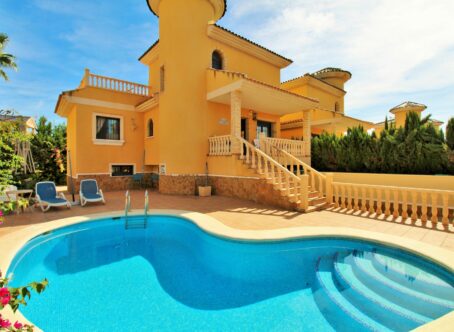 For sale: 3 bedroom house / villa in Villamartin, Costa Blanca
