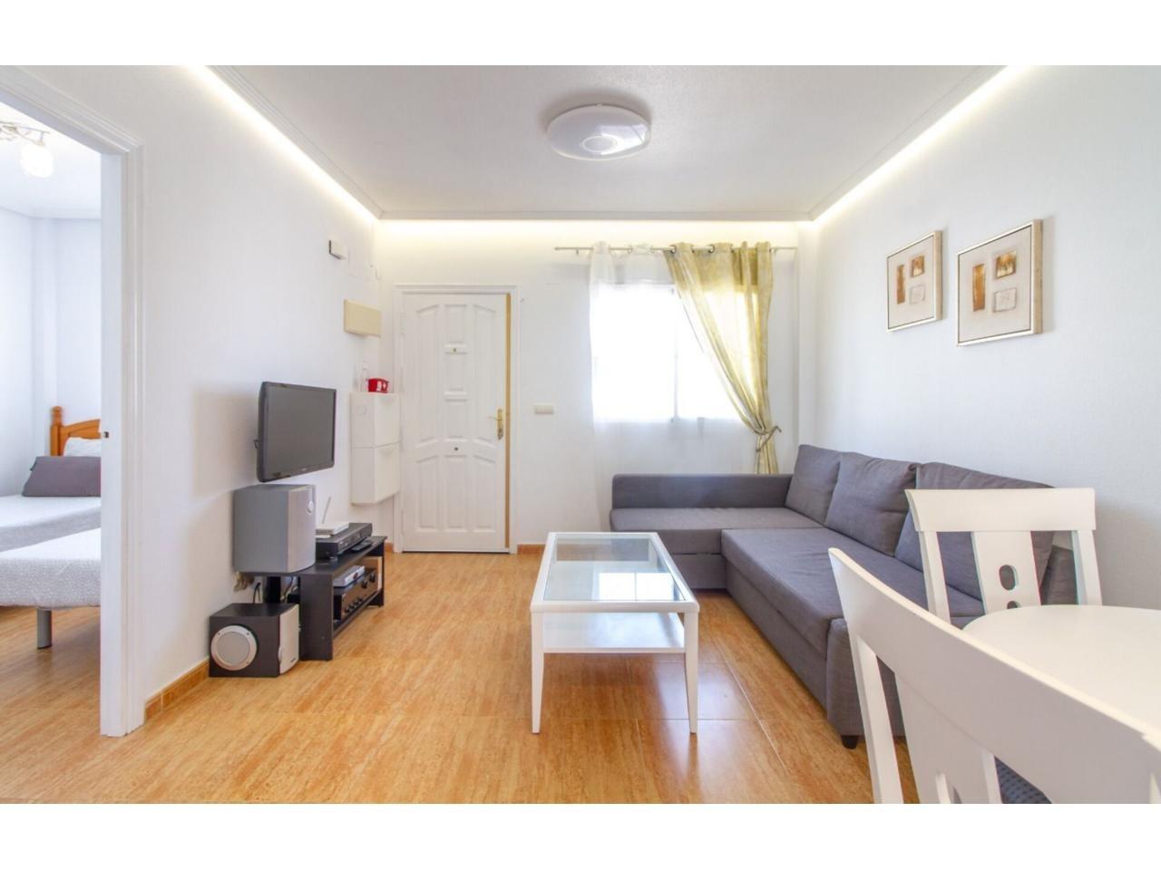 2 bedroom bungalow for sale in Orihuela Costa, Costa Blanca