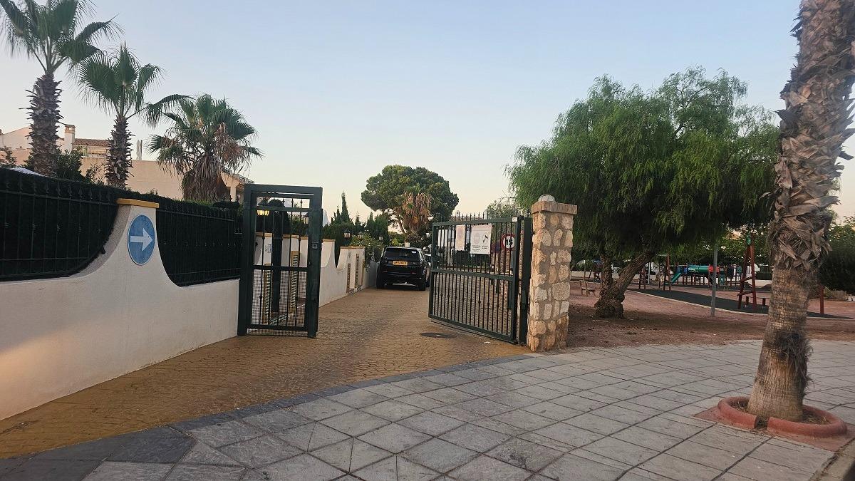 2 bedroom house / villa for sale in Cabo Roig, Costa Blanca