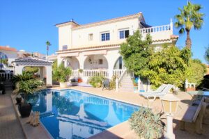 Detached Villa for sale in Villamartin Detached Villa for sale in Villamartin