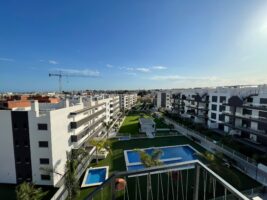 Apartment for sale in Villamartin Apartment for sale in Villamartin