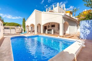 Detached Villa for sale in Punta Prima Detached Villa for sale in Punta Prima