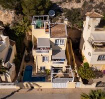 Detached Villa for sale in Villamartin Detached Villa for sale in Villamartin
