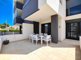 Apartment for sale in Los Altos Apartment for sale in Los Altos