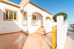 Bungalow for sale in Torrevieja Bungalow for sale in Torrevieja