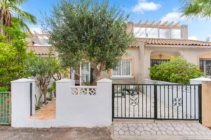 Bungalow for sale in Villamartin Bungalow for sale in Villamartin