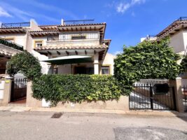 Quad House for sale in La Zenia