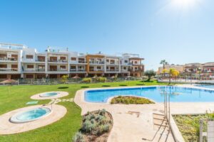 Apartment for sale in Villamartin