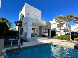 Detached Villa for sale in Ciudad Quesada