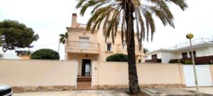 Detached Villa for sale in Cabo Roig