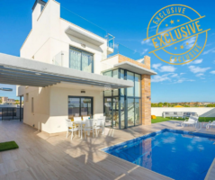Detached Villa for sale in Cabo Roig