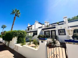 Bungalow for sale in Villamartin