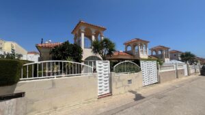 Detached Villa for sale in Algorfa