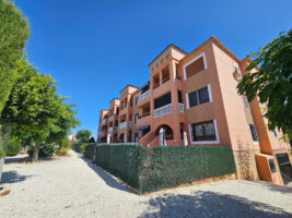 Apartment for sale in Villamartin