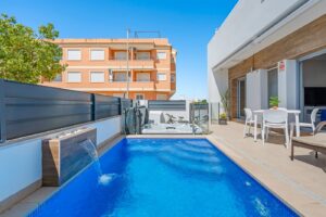 Town House for sale in Formentera Del Segura