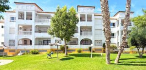 Apartment for sale in Villamartin