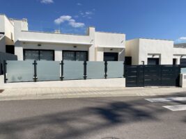 Detached Villa for sale in Pilar De La Horadada