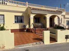Bungalow for sale in Algorfa