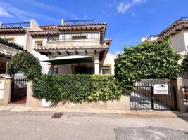 Quad House for sale in La Zenia