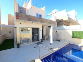 Detached Villa for sale in Villamartin