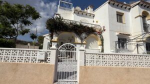Town House for sale in Villamartin