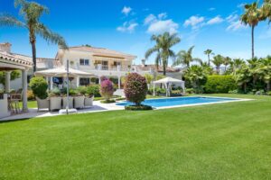 Villa for sale in Marbella