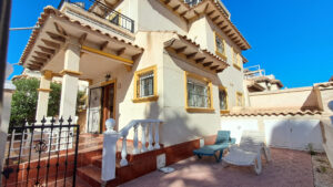 Quad House for sale in Playa Flamenca