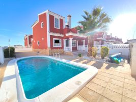 Detached Villa for sale in Villamartin