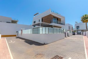 Detached Villa for sale in Villamartin
