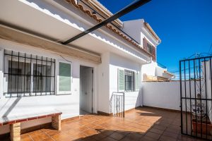 Town House for sale in San Miguel De Salinas