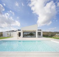 villa for sale in Altaona Golf and Country Village