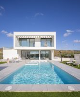 villa for sale in Altaona Golf and Country Village