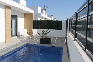villa for sale in Roldan