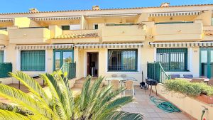 Town House for sale in Campoamor