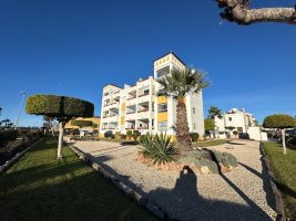 Apartment for sale in Villamartin