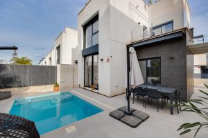 Detached Villa for sale in Villamartin