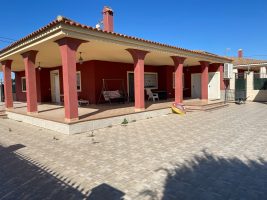 Detached Villa for sale in Albatera