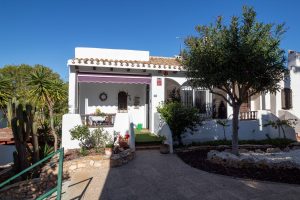 Semi Detached House for sale in Villamartin