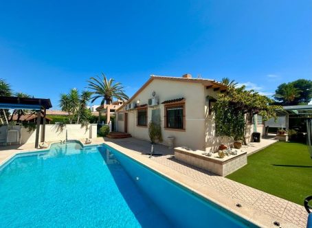 For sale: 3 bedroom house / villa in Cabo Roig